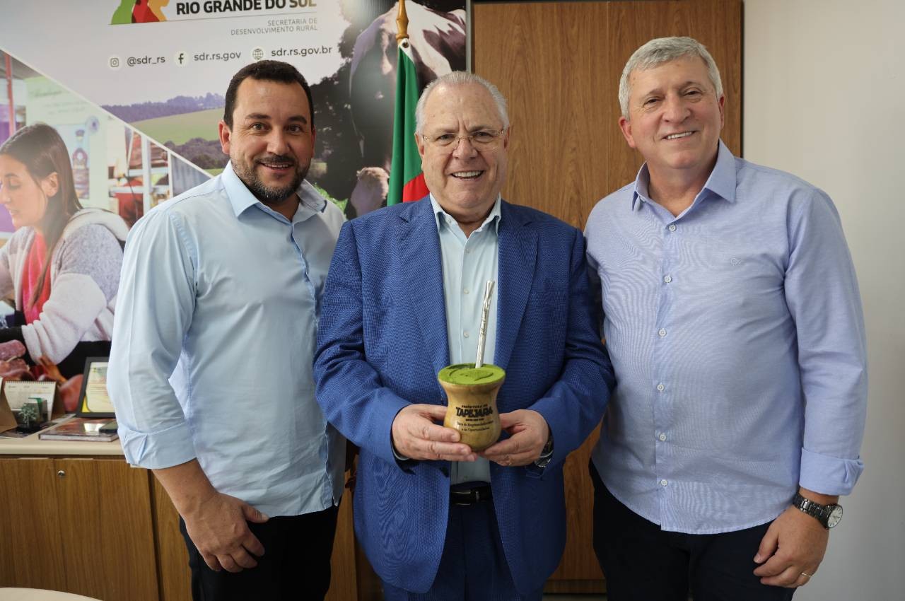 Prefeito de Tapejara cumpre agenda em Porto Alegre nesta quarta (28)