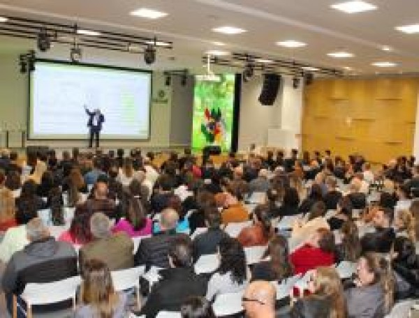 Acisat reúne empresários em Tapejara para debater cenários econômicos e renovar parcerias